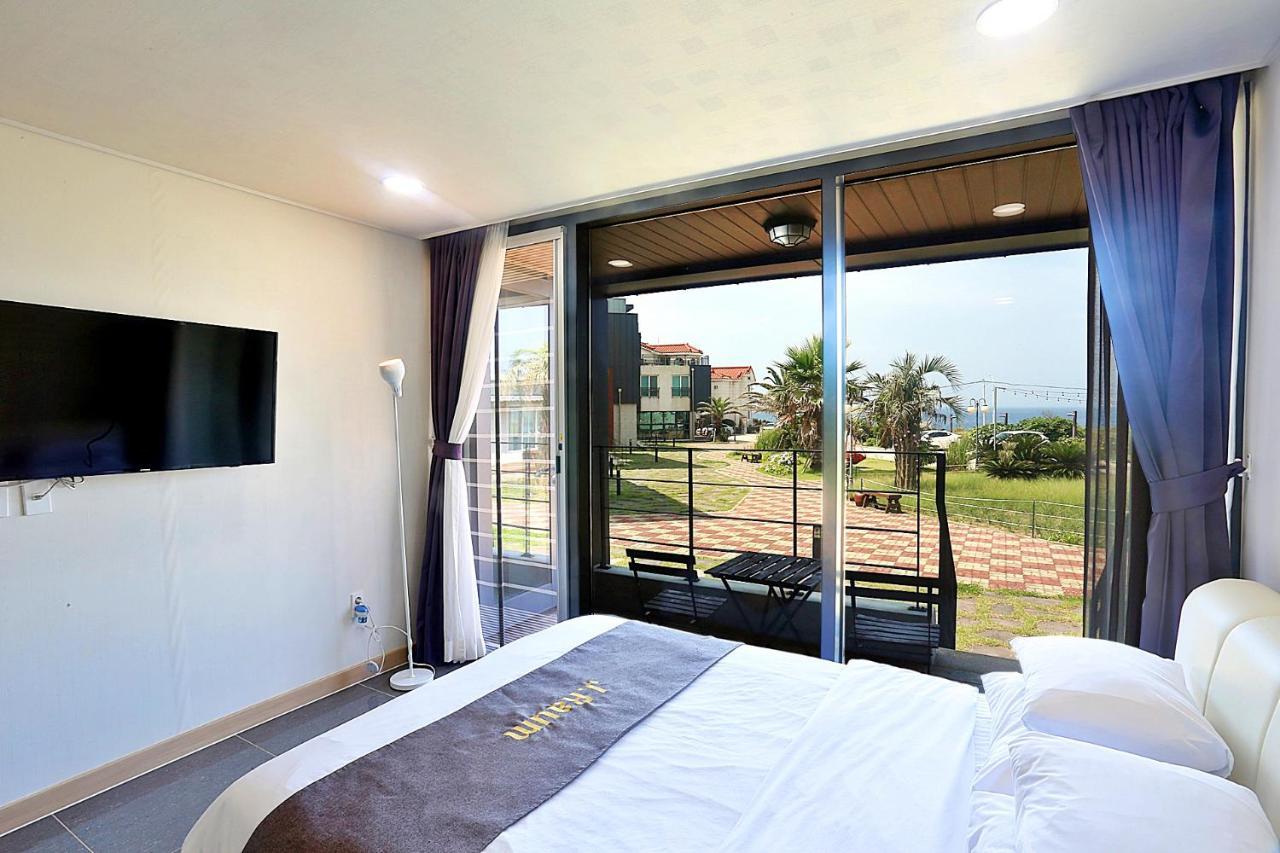 J Raum Resort Seogwipo Exterior foto
