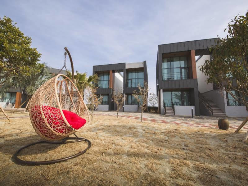 J Raum Resort Seogwipo Exterior foto